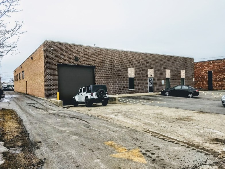 660 Fargo Ave, Elk Grove Village, IL 60007 Warehouse For Sale