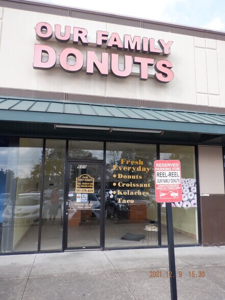 More Photos Of 15119 Wallisville Rd, Houston Unknown For Lease