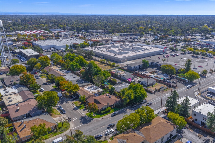 More Photos Of , Sacramento Multifamily For Sale