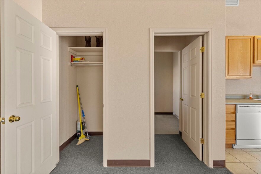 More Photos Of 800 Waterglen Dr, Fort Collins Freestanding For Sale