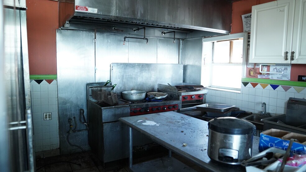 More Photos Of 9891-9915 W US HWY 27, Clewiston Flex For Sale