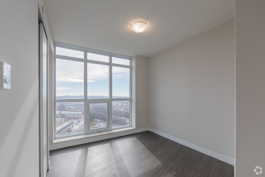 More Photos Of 2 Vena Way, Toronto Apartments For Lease