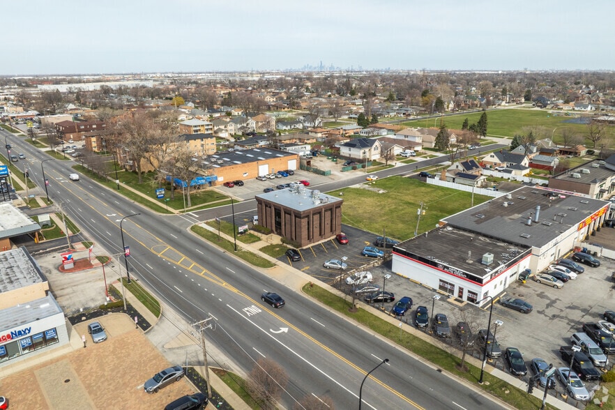 More Photos Of 8233 S Harlem Ave, Bridgeview Medical For Lease
