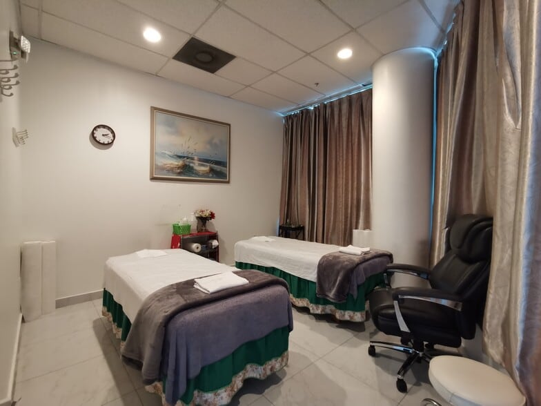 More Photos Of 2301 Wilton Dr, Wilton Manors Apartments For Sale