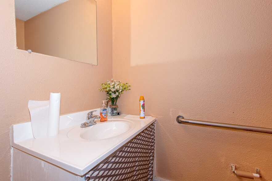 More Photos Of 602-604 3rd St, Augusta Apartments For Sale