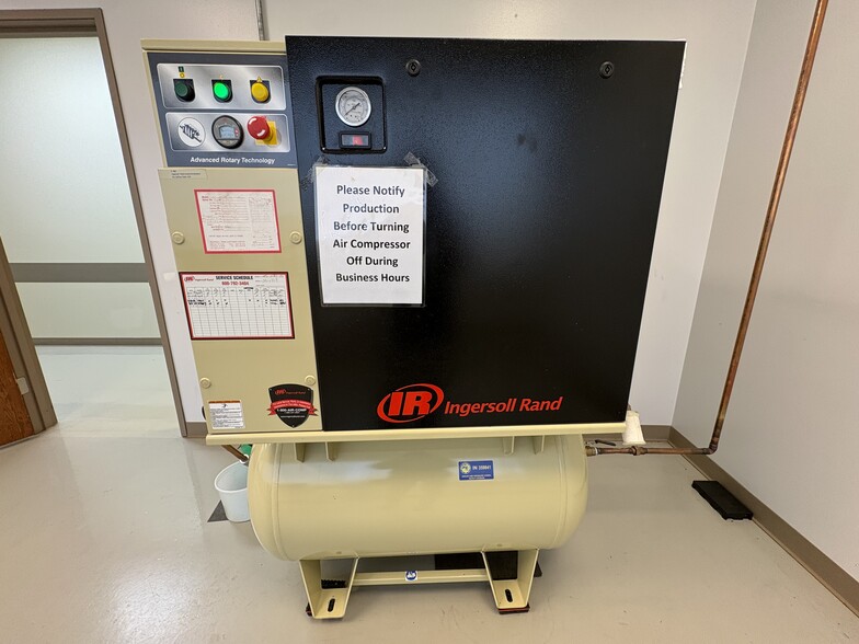 More Photos Of 3589 Sagamore Pky, Lafayette Office For Lease