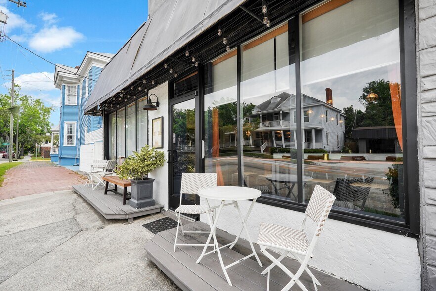 More Photos Of 2312 Abercorn St, Savannah Storefront Retail Residential For Sale