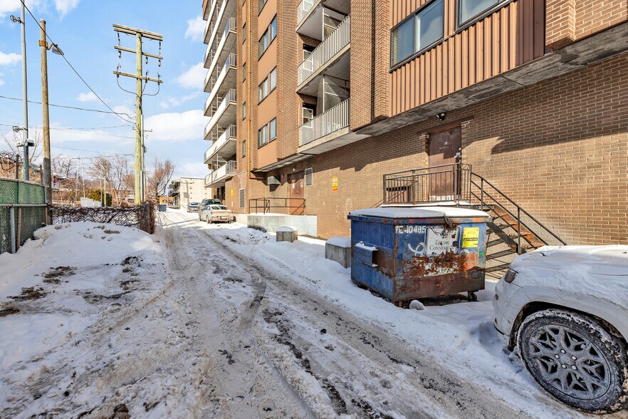 More Photos Of 5930 Boul Pie-IX, Montréal Apartments For Lease