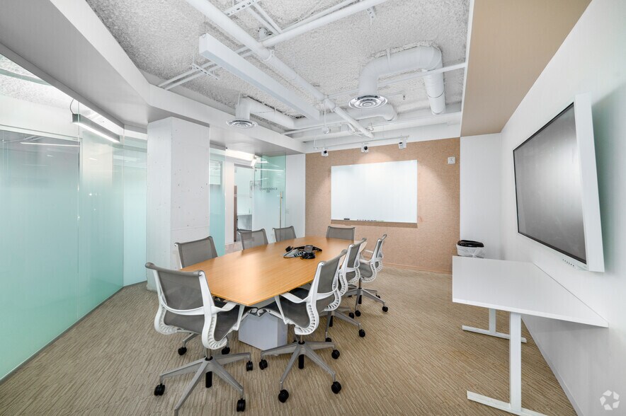 More Photos Of 1015 15th St NW, Washington Coworking Space