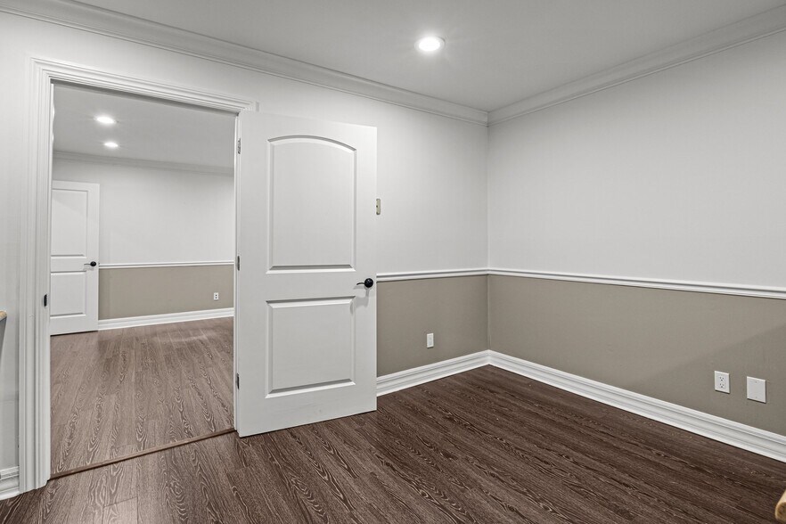 More Photos Of 352 Monmouth Rd, Millstone Township Office For Lease