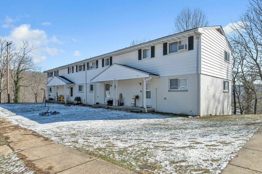 More Photos Of 123-127 Upper Airbase Ln, Briceville Apartments For Sale
