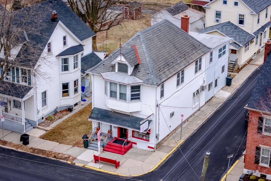 More Photos Of 49 N Broad St, Nazareth Storefront Retail Residential For Sale