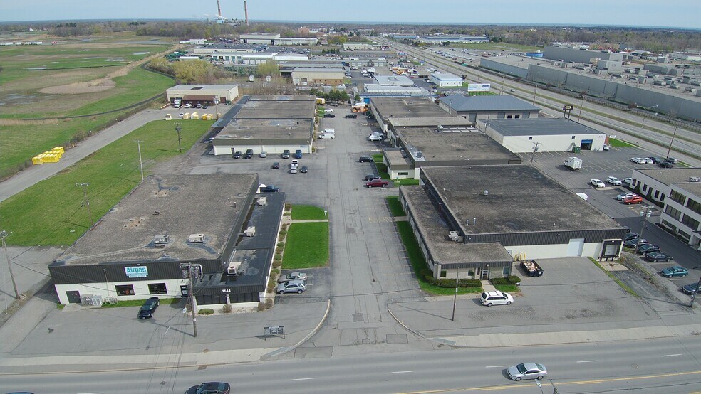 More Photos Of 1144 Lexington Ave, Rochester Warehouse For Lease