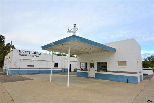 Primary Photo Of 1000 Walnut St, Red Bluff Service For Sale