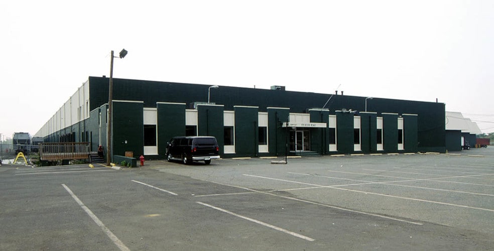 Primary Photo Of 99 Hook Rd, Bayonne Warehouse For Lease