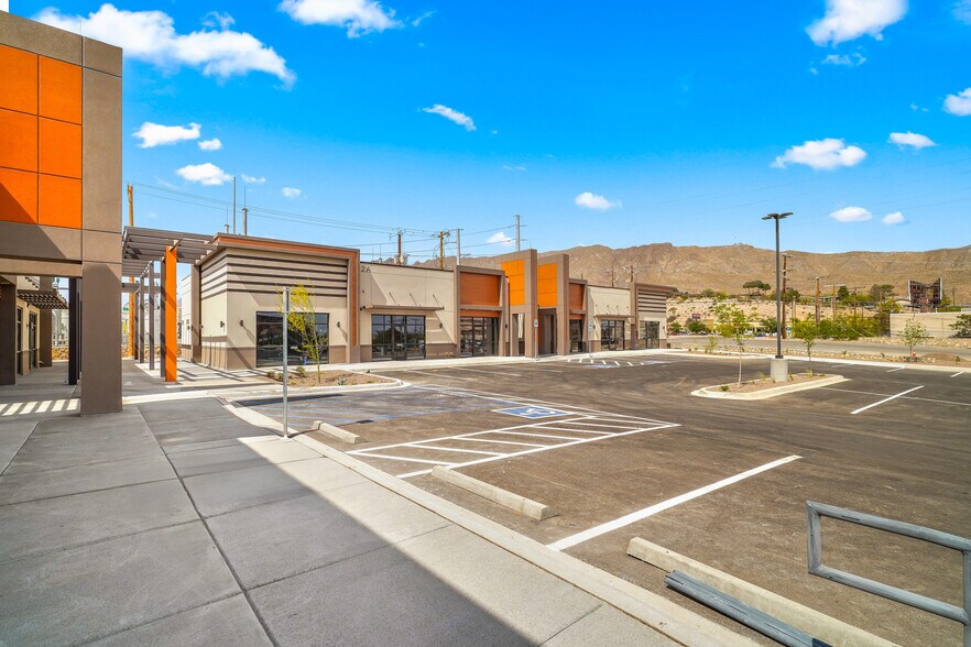 More Photos Of 403 Executive Center Blvd, El Paso Storefront Retail Office For Lease