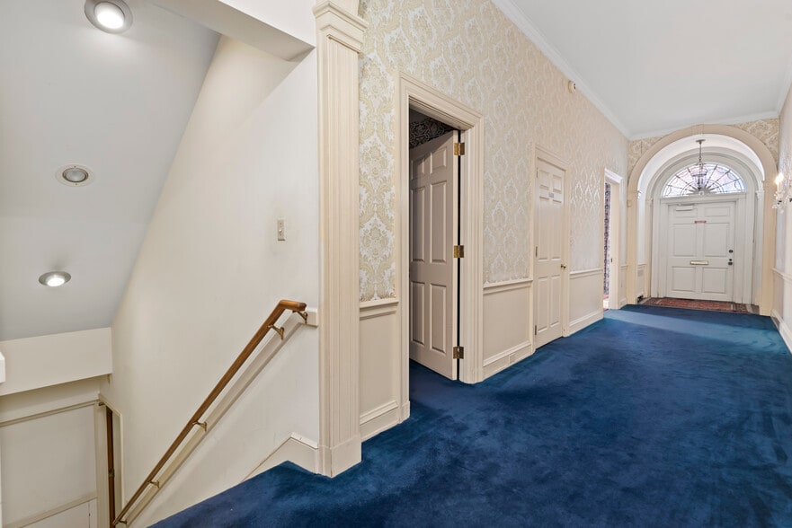 More Photos Of 315 N Front St, Harrisburg Apartments For Sale