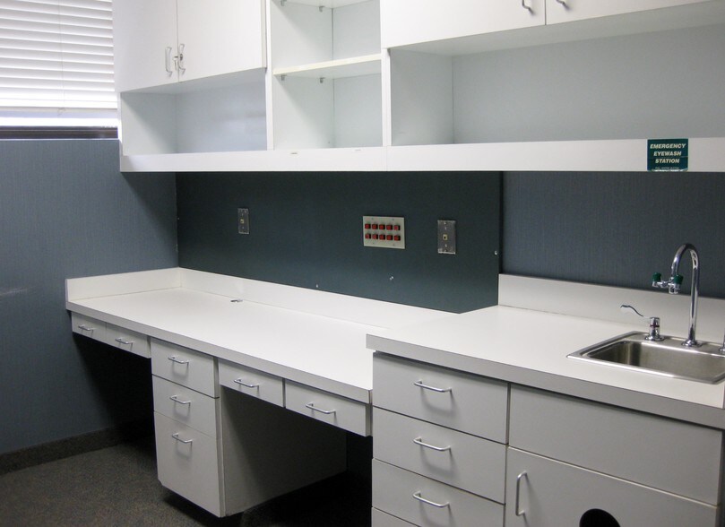 More Photos Of 712 N Washington Ave, Dallas Medical For Lease