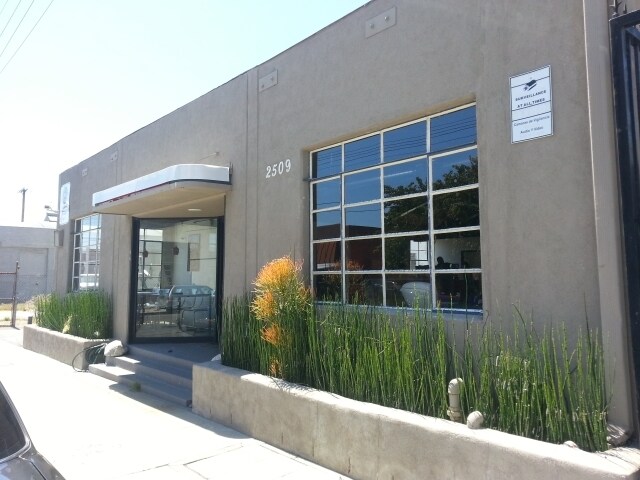 Primary Photo Of 2509 N Ontario St, Burbank Flex For Lease