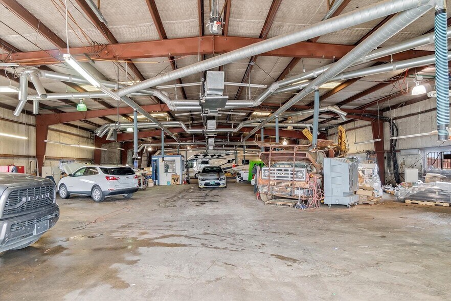 More Photos Of 1608 W Moore Ave, Terrell Auto Dealership For Sale