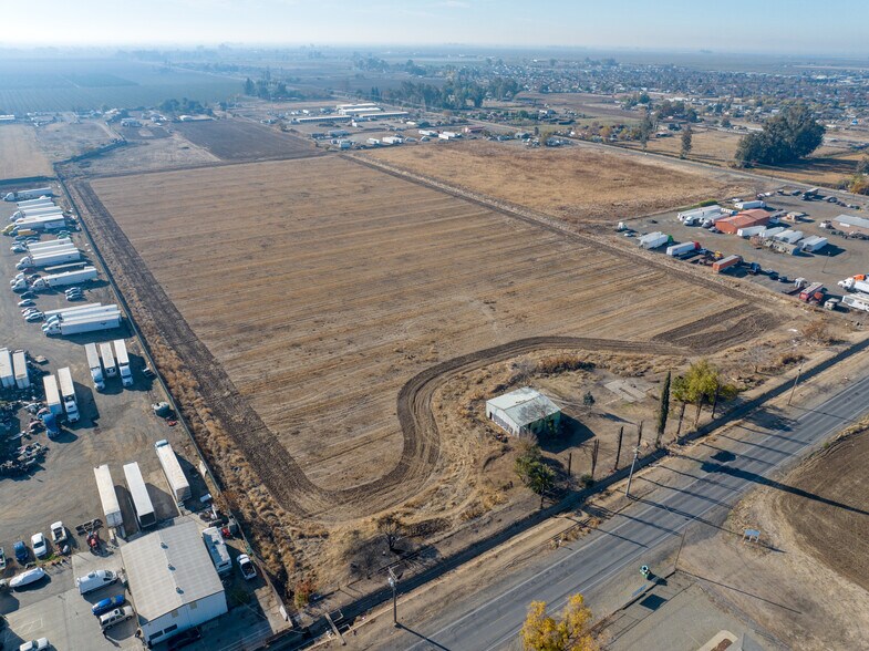 Primary Photo Of 864 E Childs Ave, Merced Warehouse For Sale