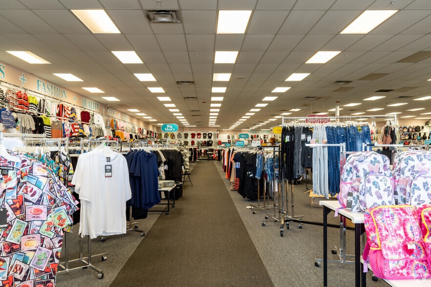 More Photos Of 4655-4741 Washtenaw Ave, Ann Arbor Freestanding For Lease