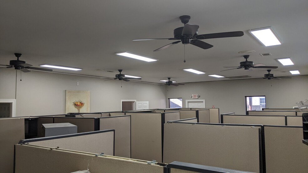 More Photos Of 3220 Broadway St, Houston Office For Lease