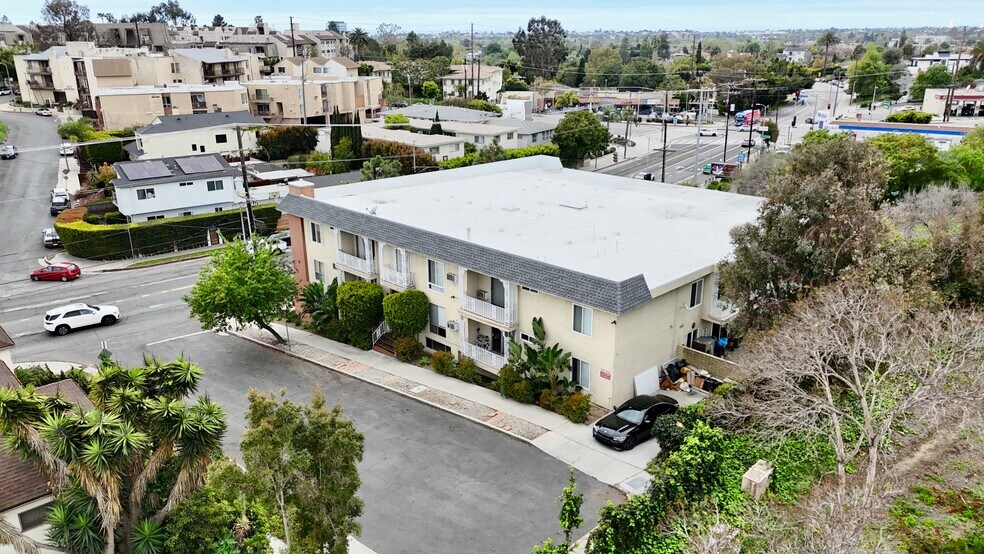 More Photos Of 3189 Cheviot Vista Pl, Los Angeles Apartments For Sale