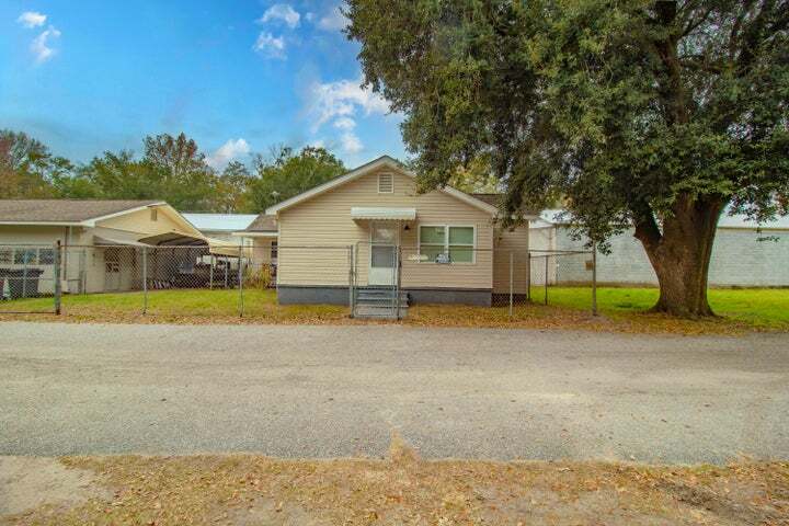 More Photos Of 5639 Pullman Ave, North Charleston Warehouse For Sale