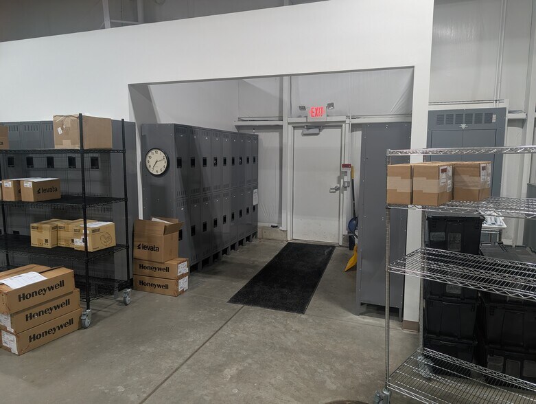 More Photos Of 2336 112th Ave, Holland Warehouse For Sale