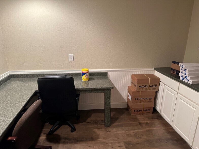 More Photos Of 6232 Madison St, New Port Richey Office For Sale