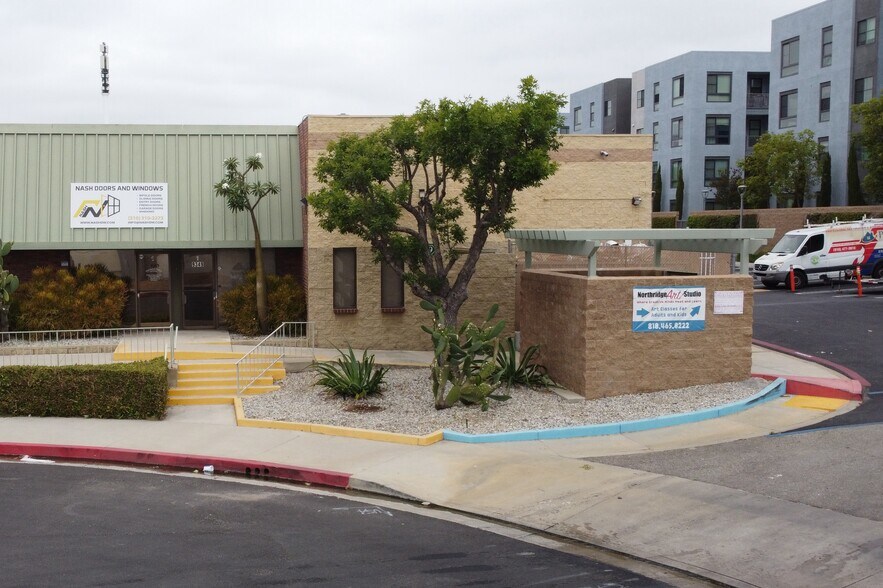 Primary Photo Of 9340 Corbin Ave, Northridge Warehouse For Lease