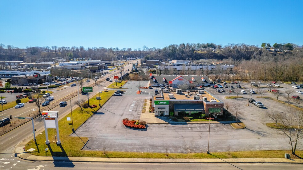 More Photos Of 1920 N Eastman Rd, Kingsport Restaurant For Lease