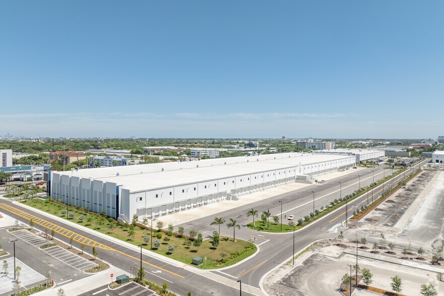 More Photos Of NW 107th Ave, Doral Unknown For Lease
