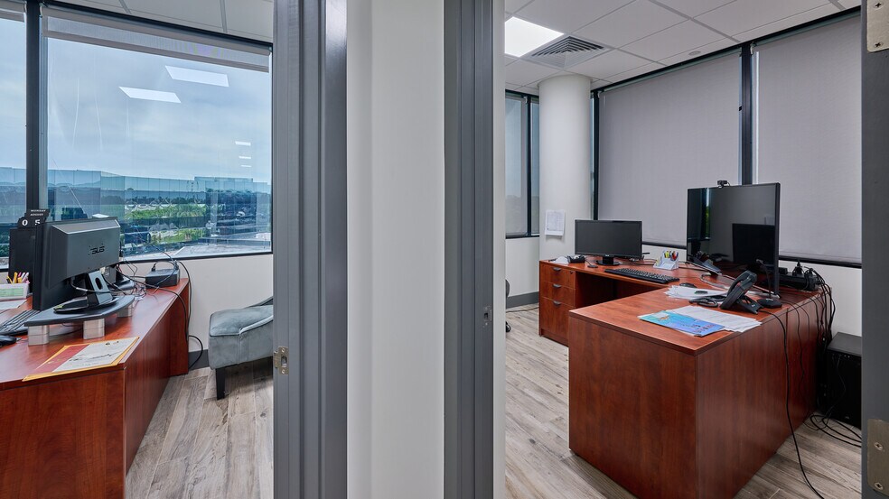 More Photos Of 4800 N Federal Hwy, Boca Raton Medical For Sale