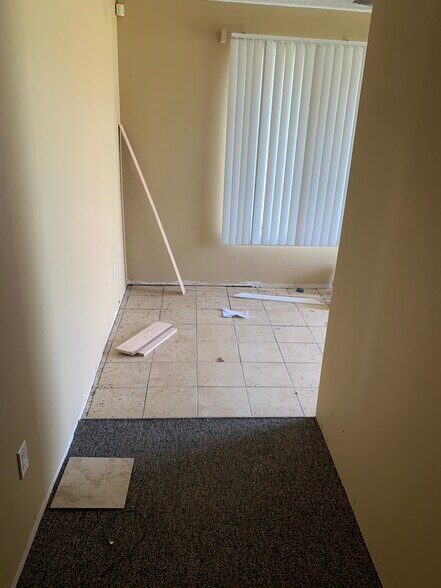 More Photos Of 9669 Highland Rd, White Lake Freestanding For Sale