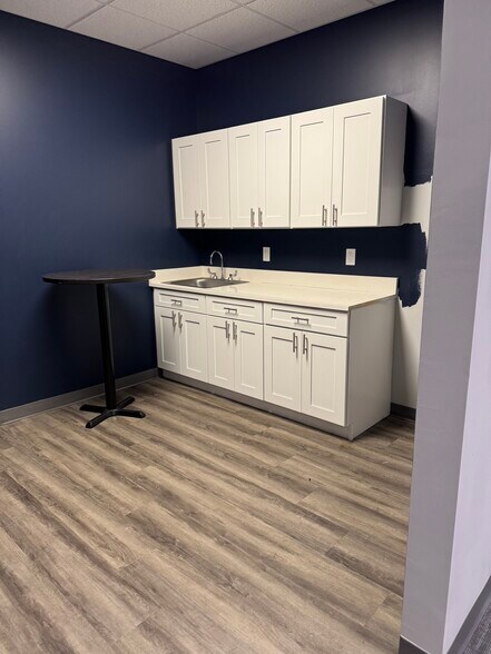 More Photos Of 2637 W State Road 426, Oviedo Medical For Lease