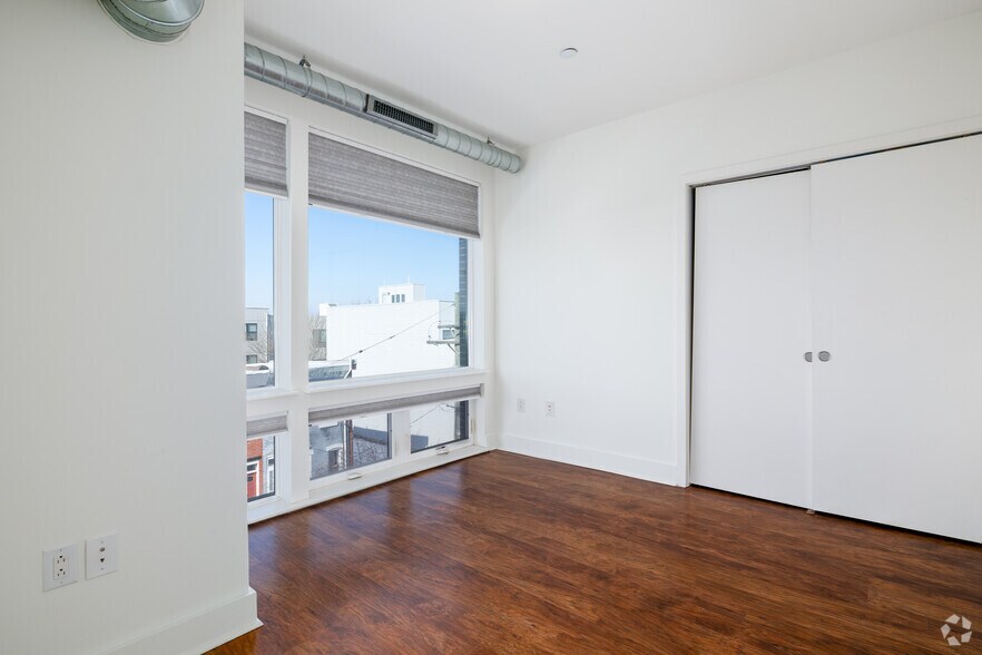 More Photos Of 2617-2619 W Girard Ave, Philadelphia Apartments For Sale