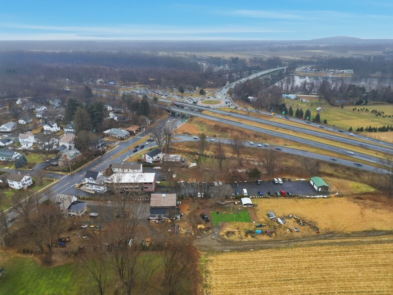 More Photos Of 355 Bridge St, Northampton Office For Lease