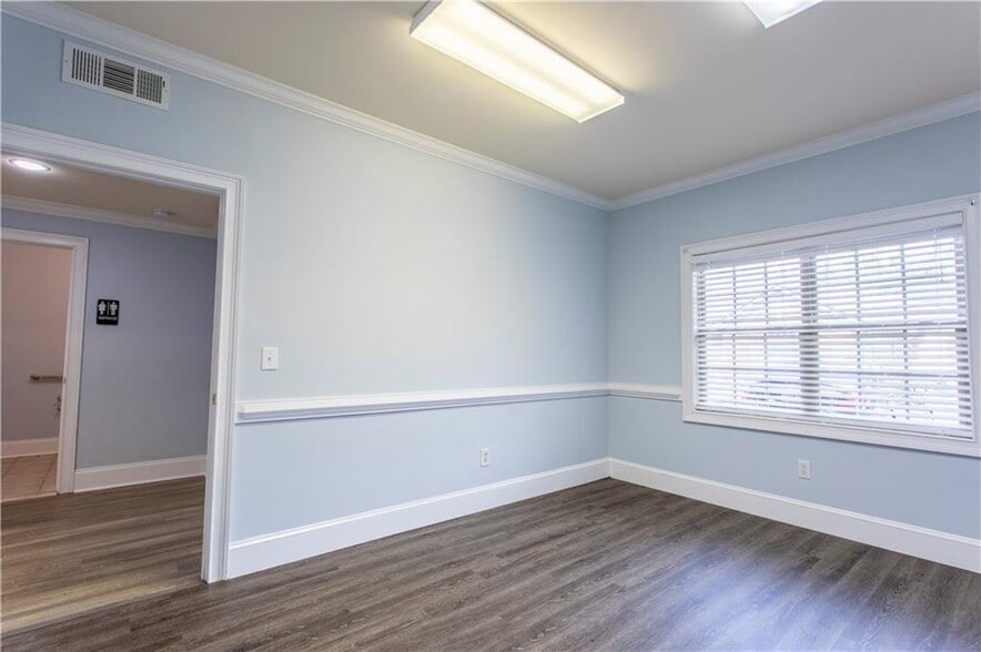 More Photos Of 11785 Northfall Ln, Alpharetta Medical For Sale