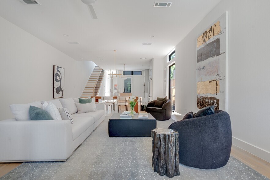 More Photos Of 2322 Kirby St, Dallas Apartments For Sale