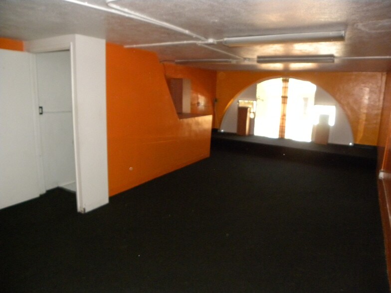More Photos Of 1101-1119 S La Brea Ave, Los Angeles Freestanding For Lease