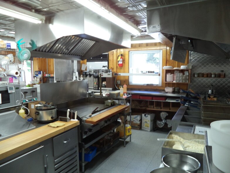 More Photos Of 1391 Hooksett Rd, Hooksett Restaurant For Sale