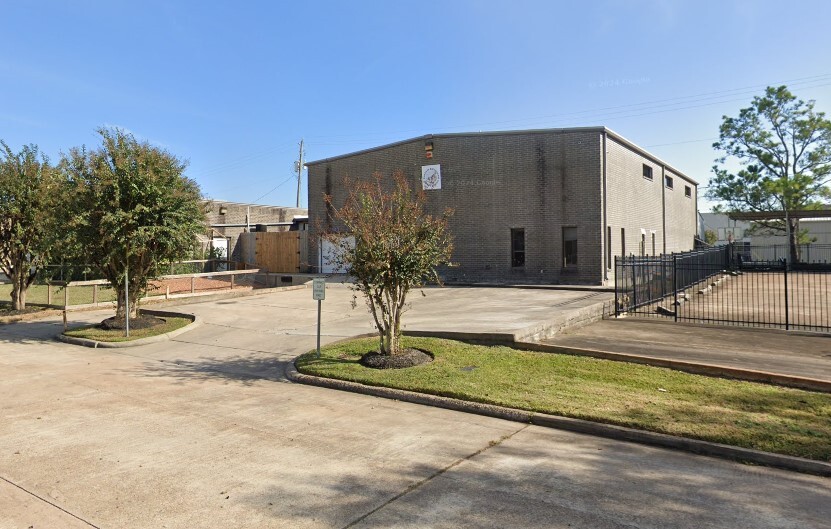 Primary Photo Of 903 Bay Star Blvd, Webster Warehouse For Lease