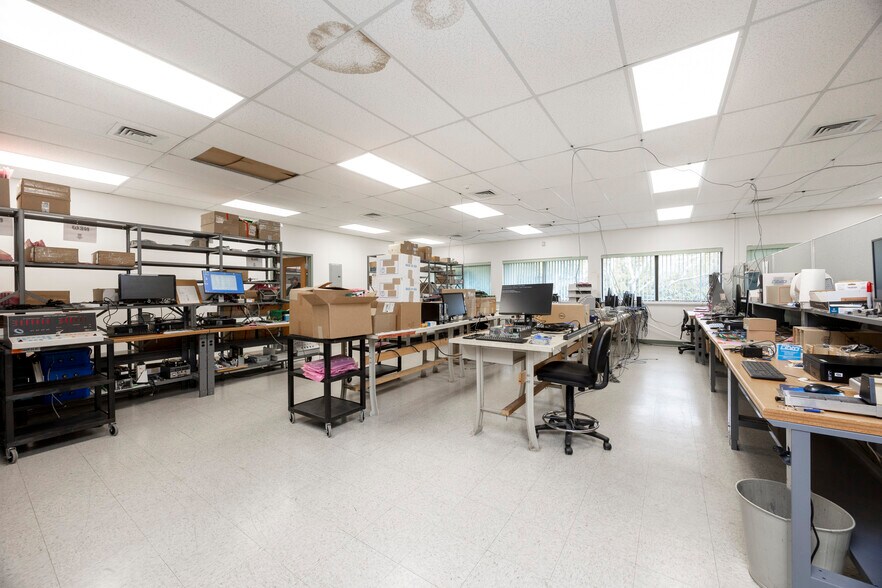 More Photos Of 220 Stahl Rd, Harleysville Research And Development For Sale