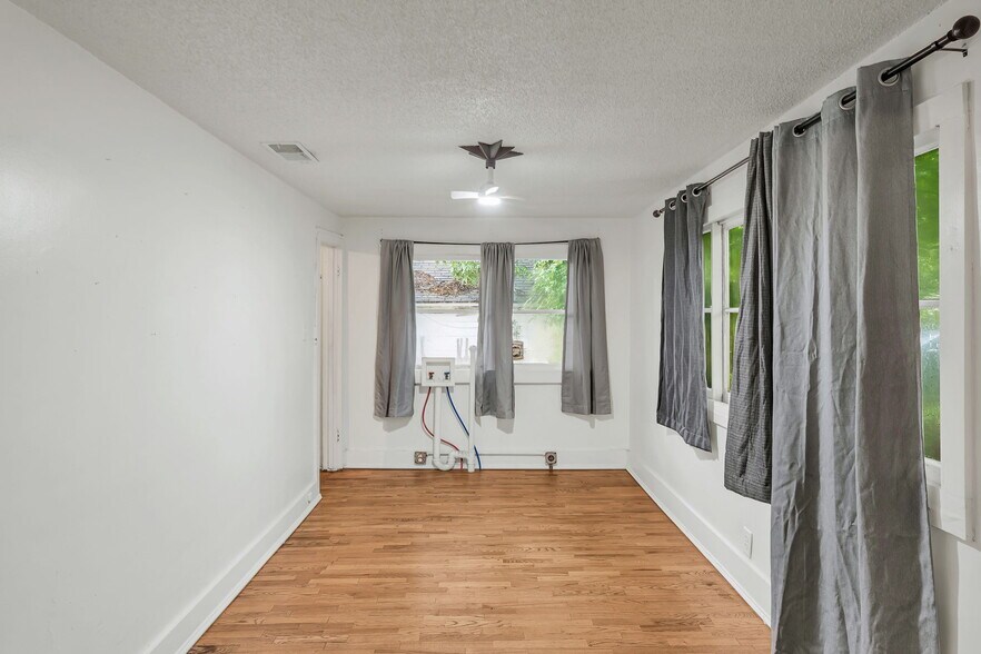 More Photos Of 1507 Sumner Ave, Charleston Office Residential For Sale