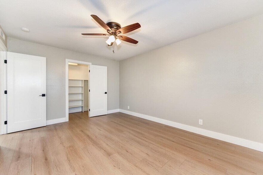 More Photos Of 5364 Garfield Ave, Sacramento Apartments For Sale