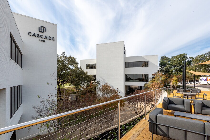 More Photos Of 104 Decker Ct, Irving Unknown For Lease