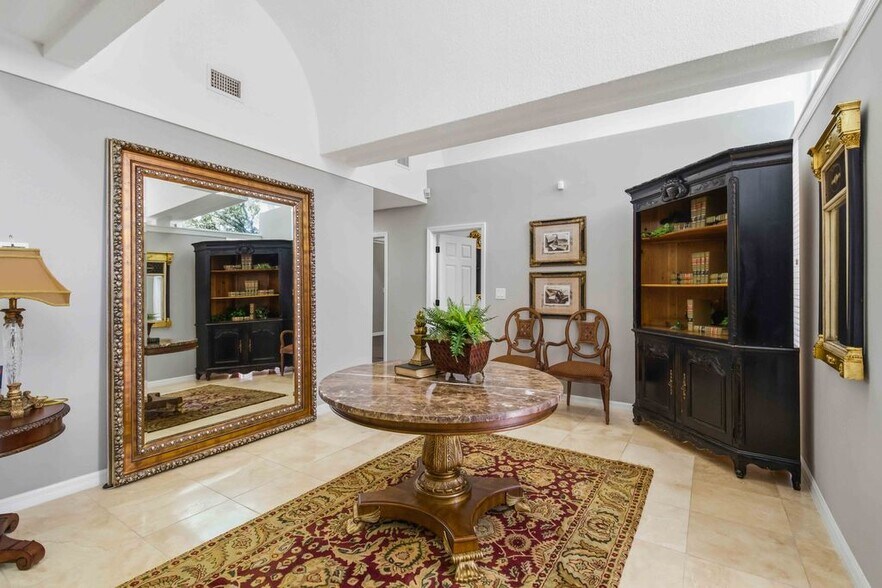 More Photos Of 1400 4th Ave, Bradenton Office Residential For Sale