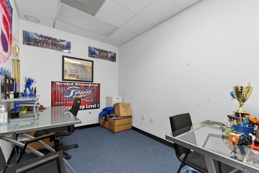 More Photos Of 175 Kendra Dr, McDonough Warehouse For Sale